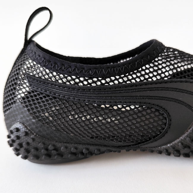 < puma > メッシュスニーカー