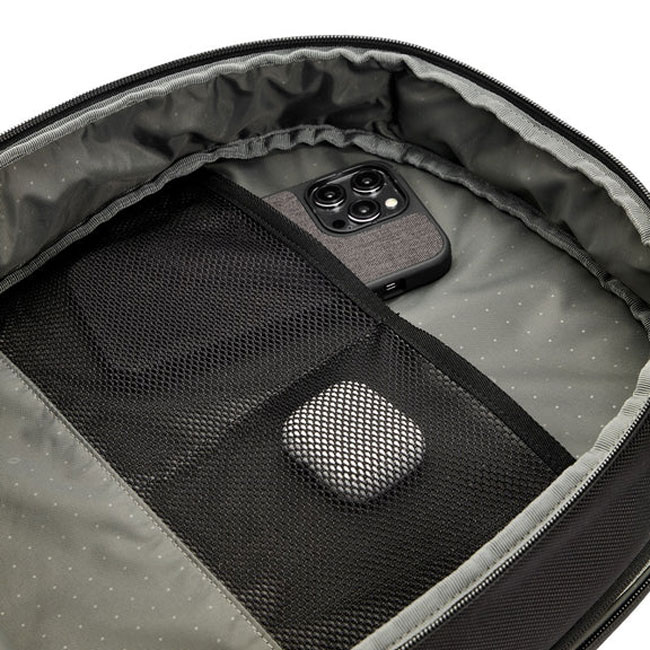 < Incase > Tracks Backpack 25L / バックパック