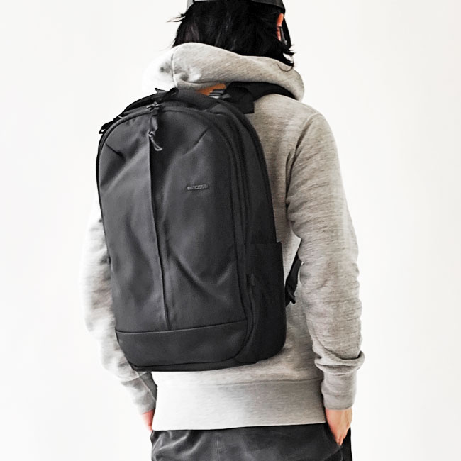 < Incase > Tracks Backpack 25L / バックパック