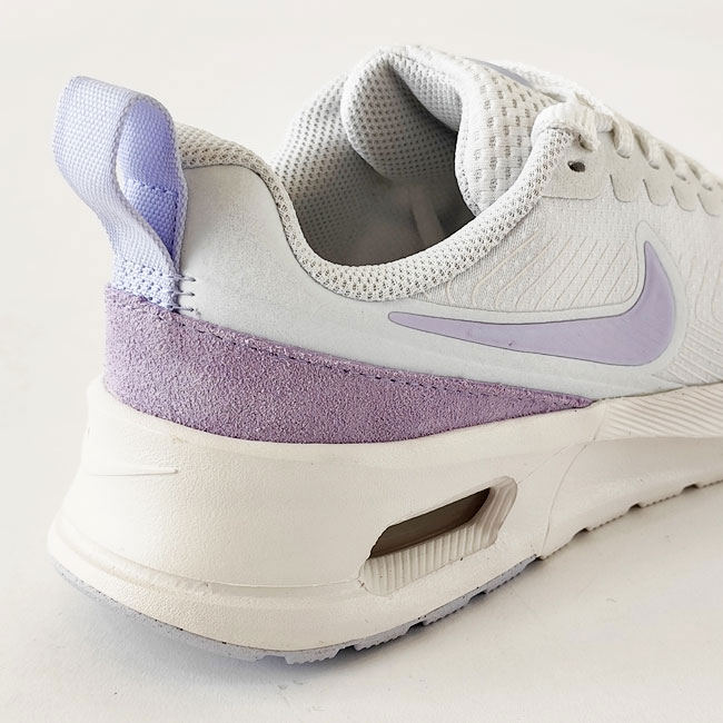 < NIKE > W AIR MAX NUAXIS SE / スニーカー