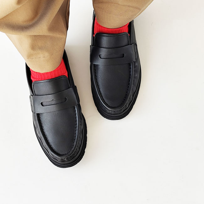 < HUNTER > REFINED EMBOSSED LOGO LEATHER LOAFER/ ローファー