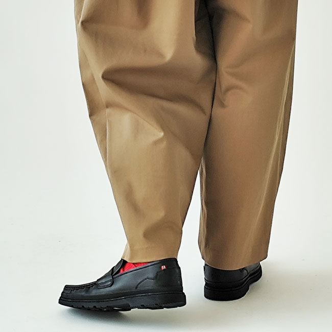 < HUNTER > REFINED EMBOSSED LOGO LEATHER LOAFER/ ローファー