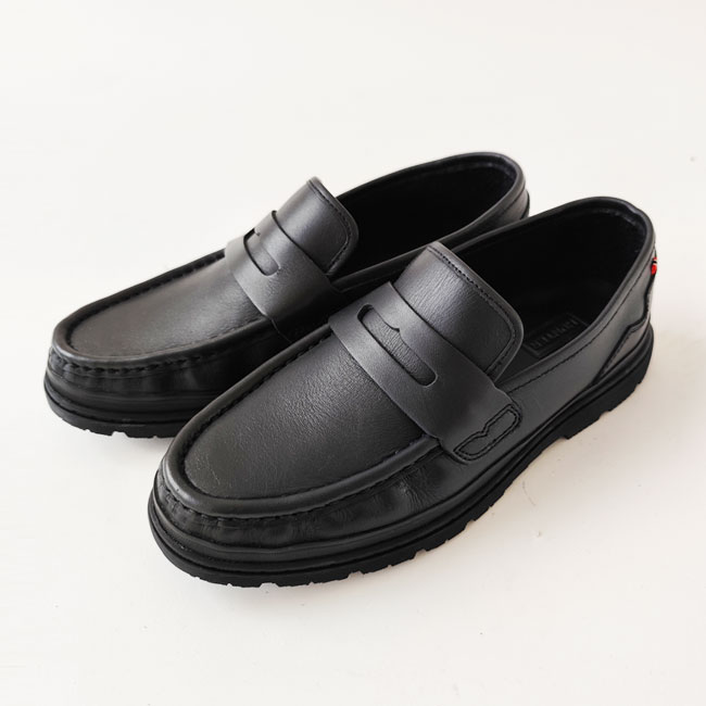 < HUNTER > REFINED EMBOSSED LOGO LEATHER LOAFER/ ローファー