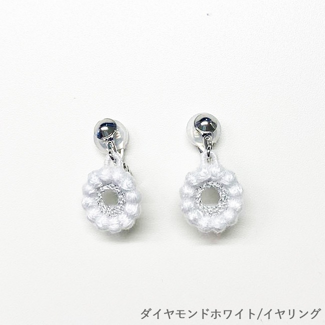 < 000 TRIPLE O > ミニフラワー/ ピアス / イヤリング