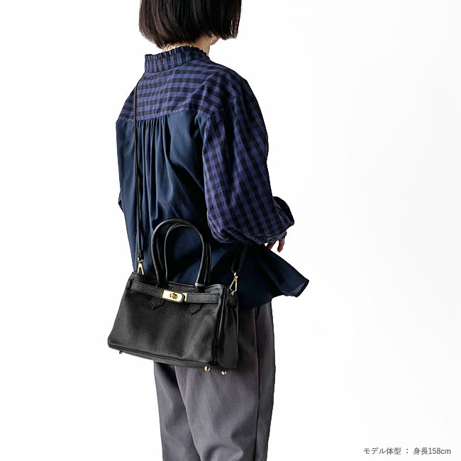 < AULENTTI > ミニレザー バッグ