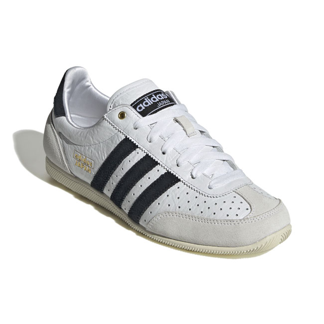 < adidas > JAPAN / スニーカー