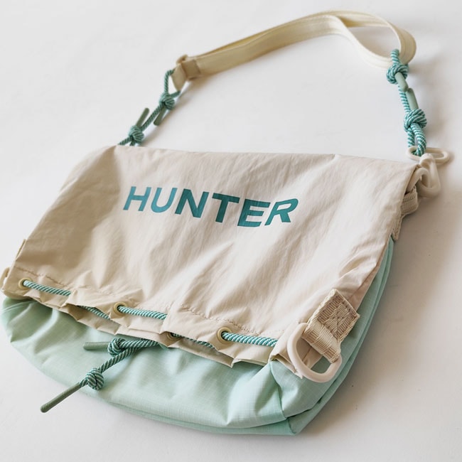 < HUNTER >トラベル マルチファンクション サコッシュ