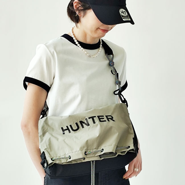< HUNTER >トラベル マルチファンクション サコッシュ