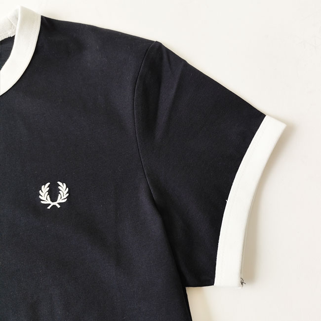 < FRED PERRY >クロップドリンガーT