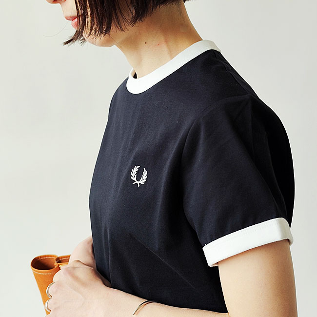 < FRED PERRY >クロップドリンガーT