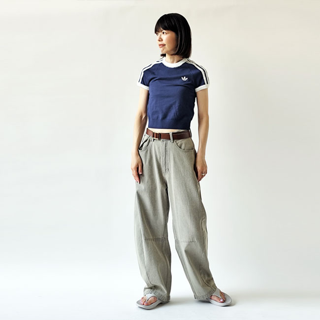 < adidas > ニット Tシャツ