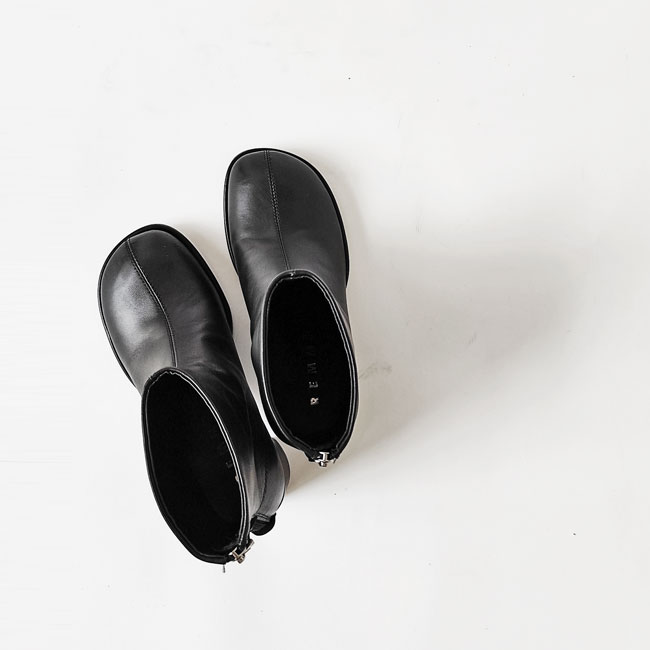 < REMME > チャンキーブーツ