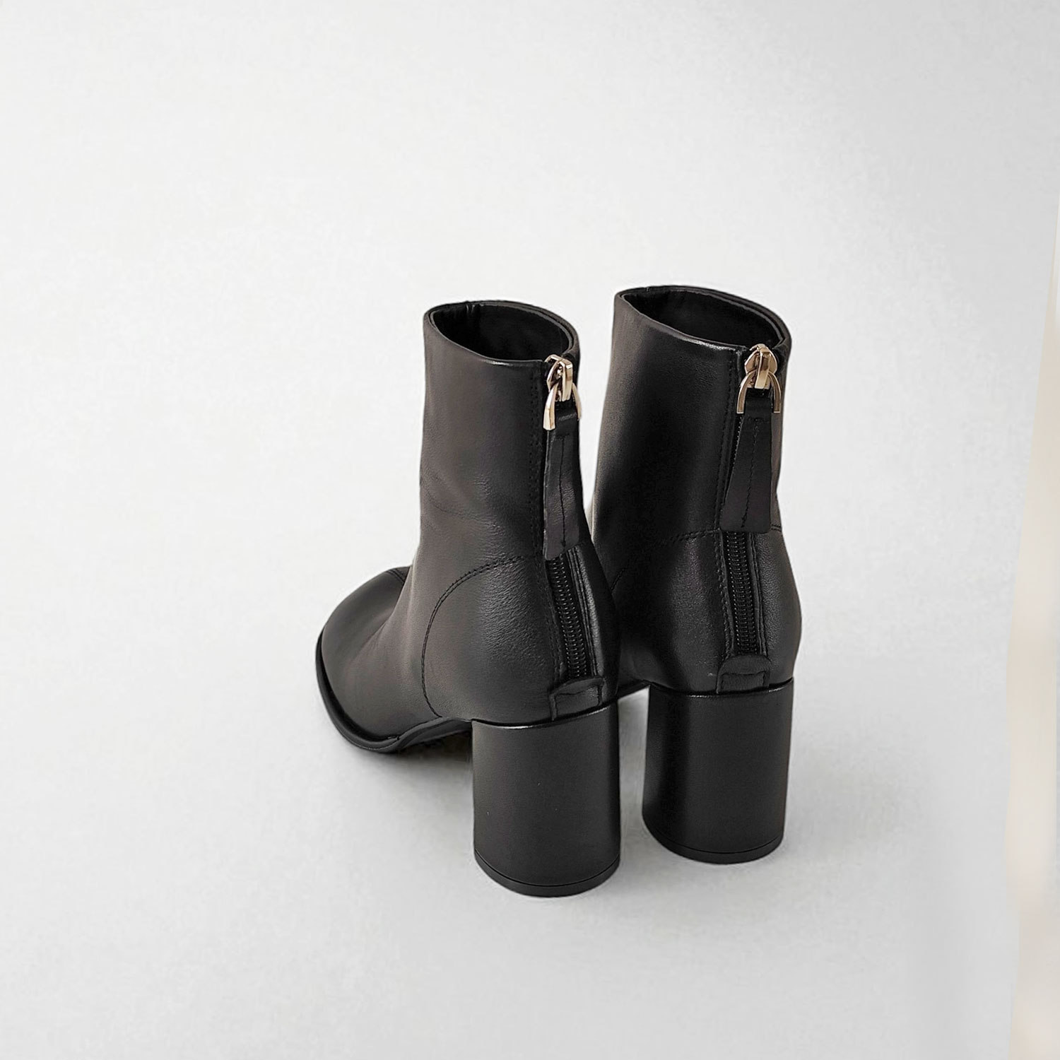 < REMME > チャンキーブーツ