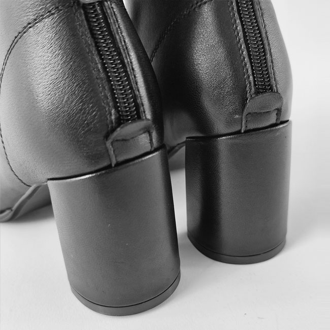 < REMME > チャンキーブーツ