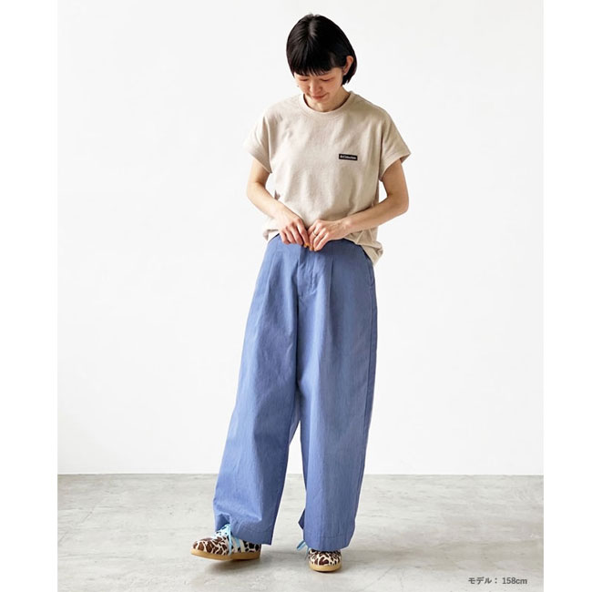 < adidas > サンバ　スニーカー