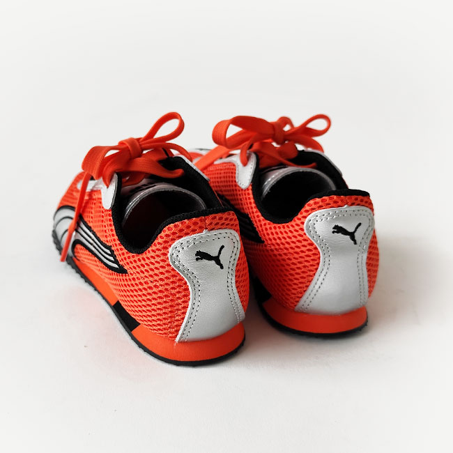 < puma > メッシュスニーカー