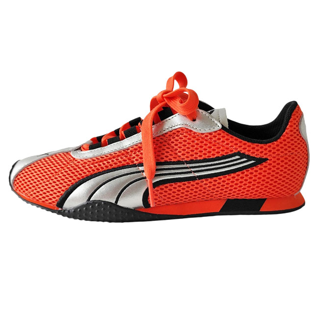 < puma > メッシュスニーカー