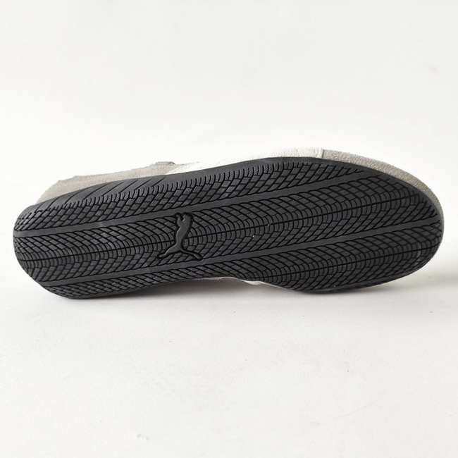 < puma > バレエ スニーカー
