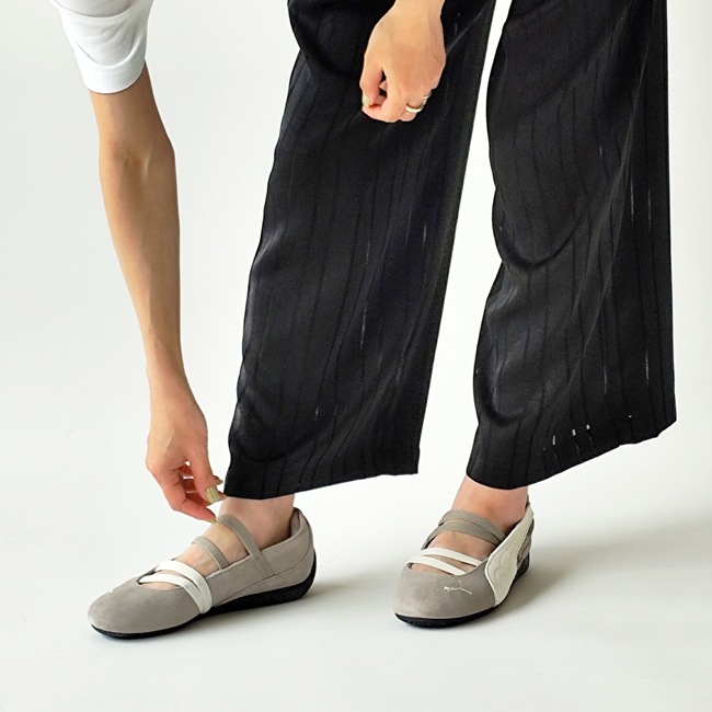 < puma > バレエ スニーカー