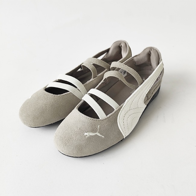 < puma > バレエ スニーカー