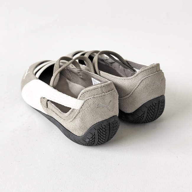 < puma > バレエ スニーカー