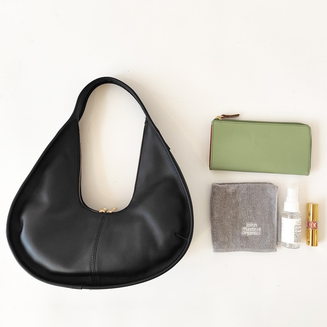 < LA SCAIA > ハーフムーン ショルダーバッグ