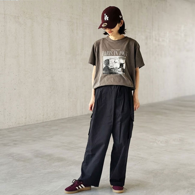 < adidas > ハンドボール