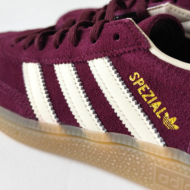 < adidas > ハンドボール