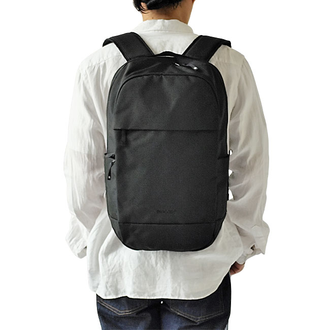 < Incase > シフト バックパック