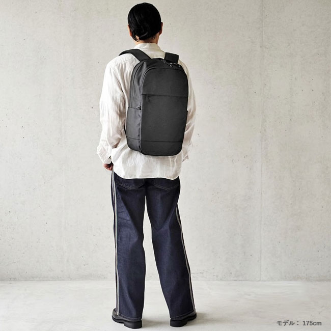 < Incase > シフト バックパック