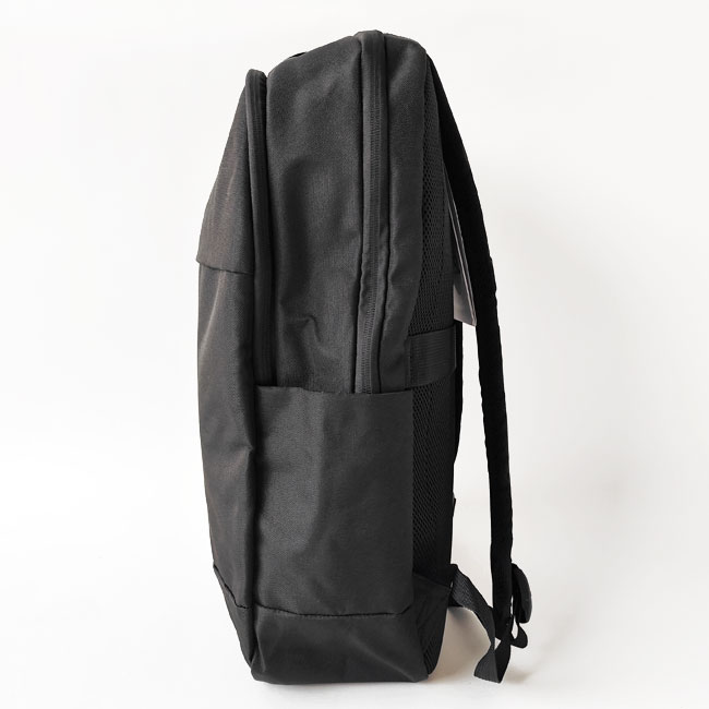 < Incase > シフト バックパック