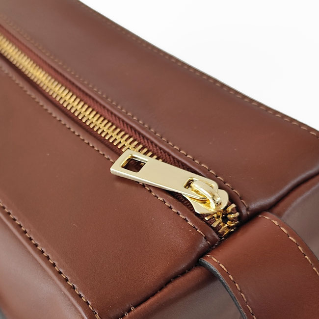 < LA SCAIA > ショルダーバッグ