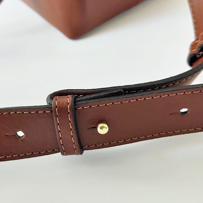 < LA SCAIA > ショルダーバッグ