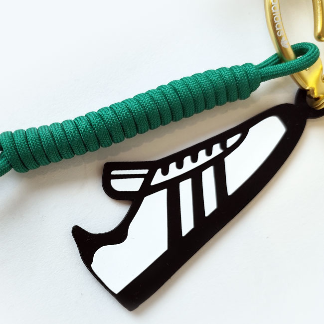 < adidas > KEY CHAIN
