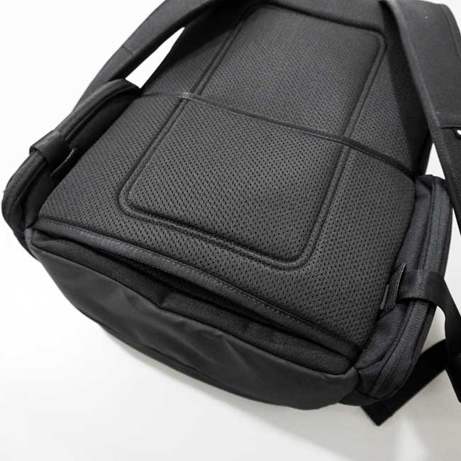 Incase > A.R.C Daypack / バックパック | すべての商品 | J-pia