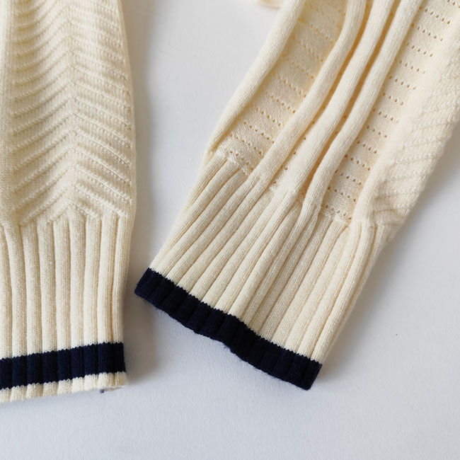 < adidas > ケーブルニット トラックトップ