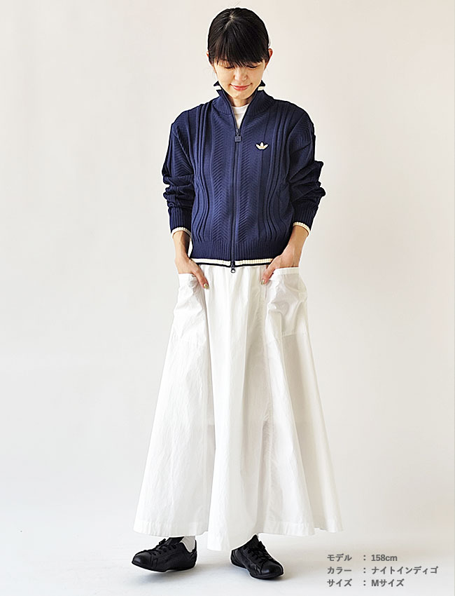 < adidas > ケーブルニット トラックトップ