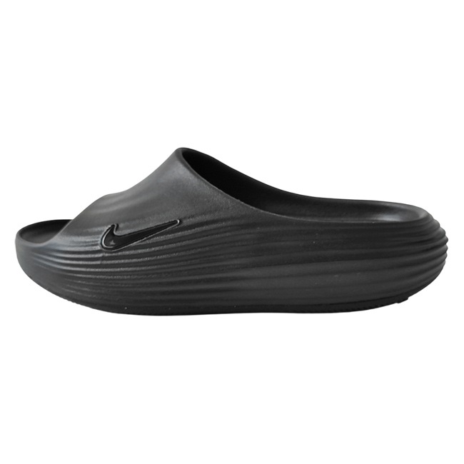 < NIKE >スライドサンダル