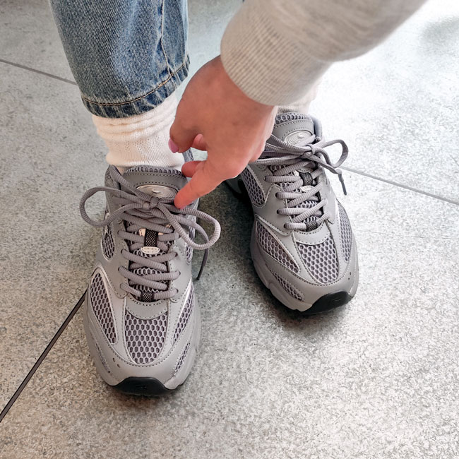 < LACOSTE > STORM 96 2K/ スニーカー