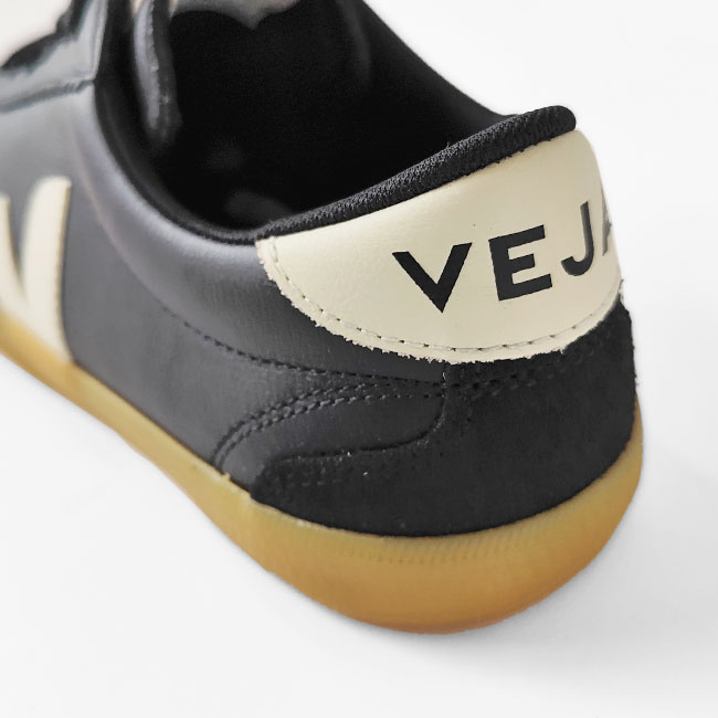 < VEJA> VOLLEY O.T. LEATHER BLACK PIERRE / スニーカー