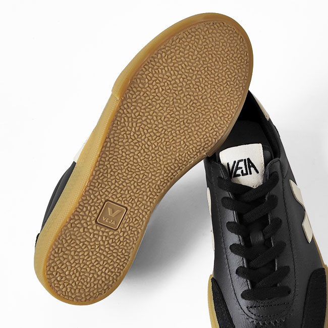 < VEJA> VOLLEY O.T. LEATHER BLACK PIERRE / スニーカー