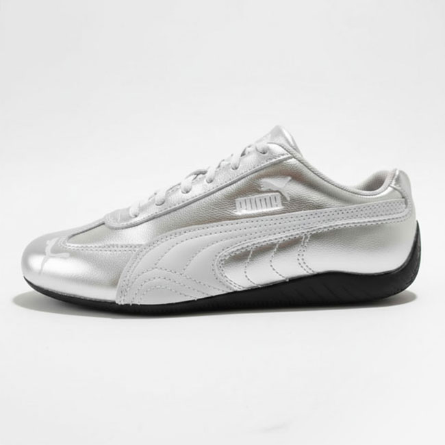 < PUMA > スピードキャット　シルバー
