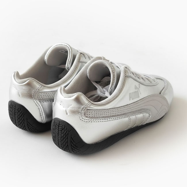 < PUMA > スピードキャット　シルバー