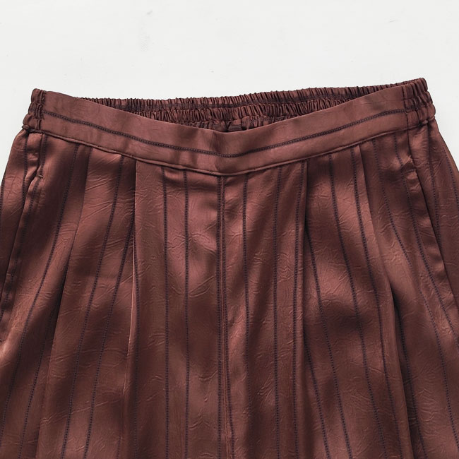 < whyto. >  STAIN TUCK TROUSER / パンツ