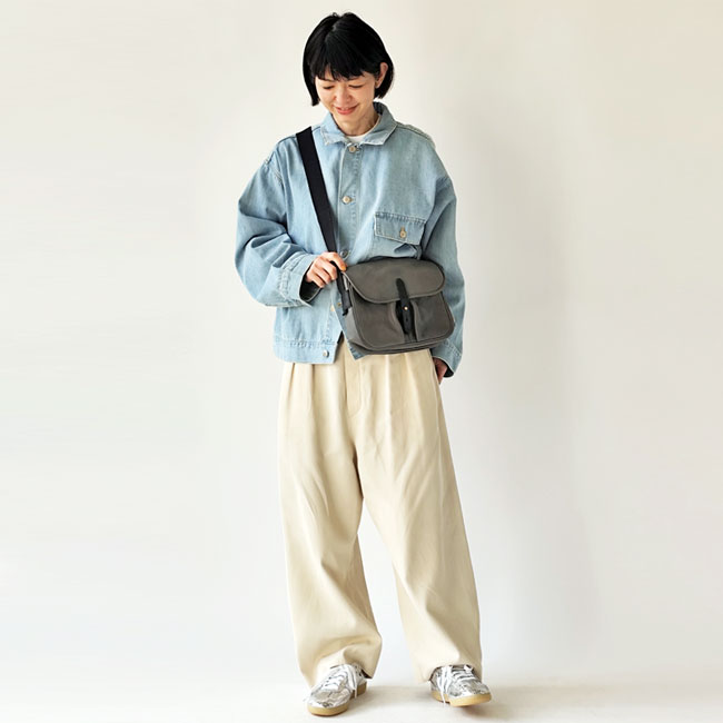< CRAMP> Cr-5020 / 本革ショルダーバッグ