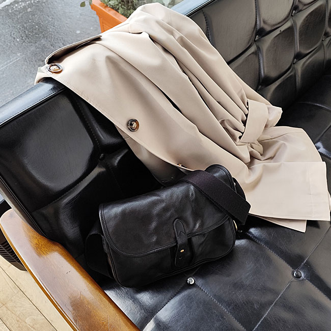 < CRAMP> Cr-5020 / 本革ショルダーバッグ