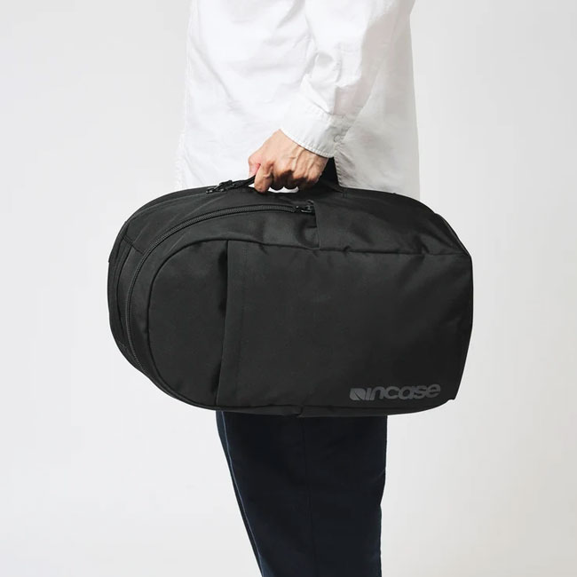 < Incase > グリッド バックパック 23L