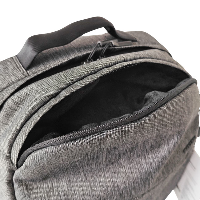 < Incase > City Collection Compact Backpack