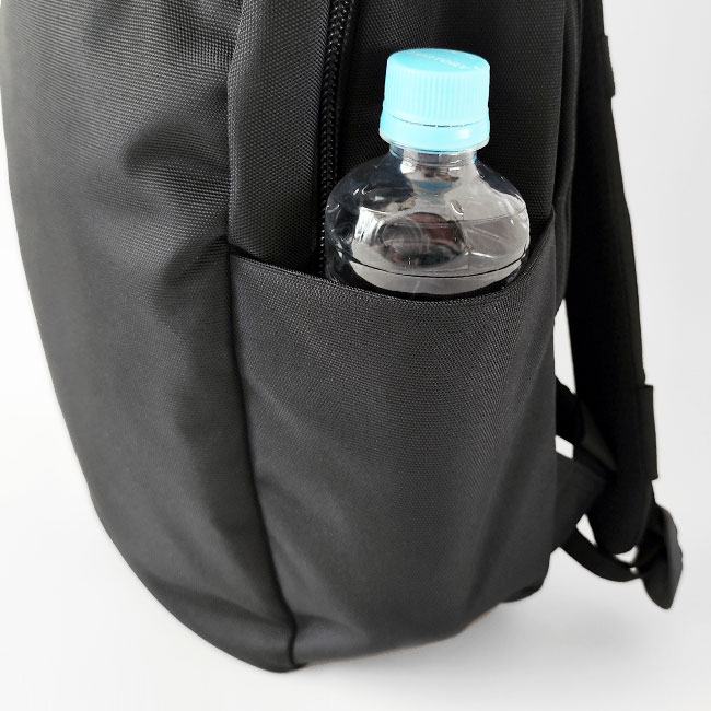 < Incase > グリッド バックパック 18L