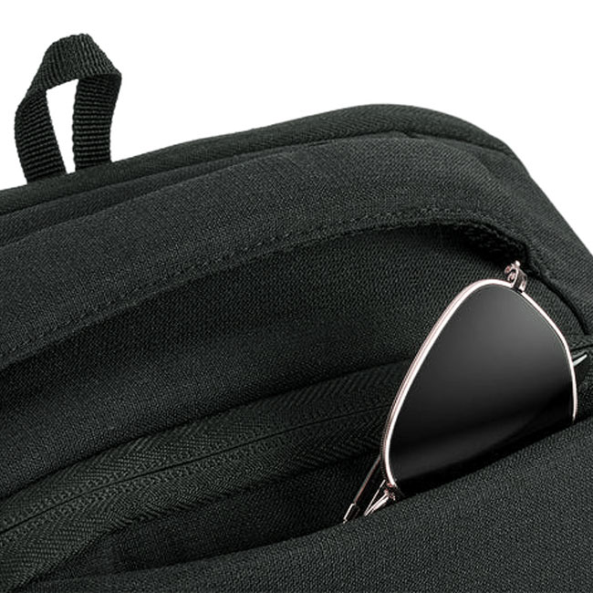< Incase > Facet 20L Backpack